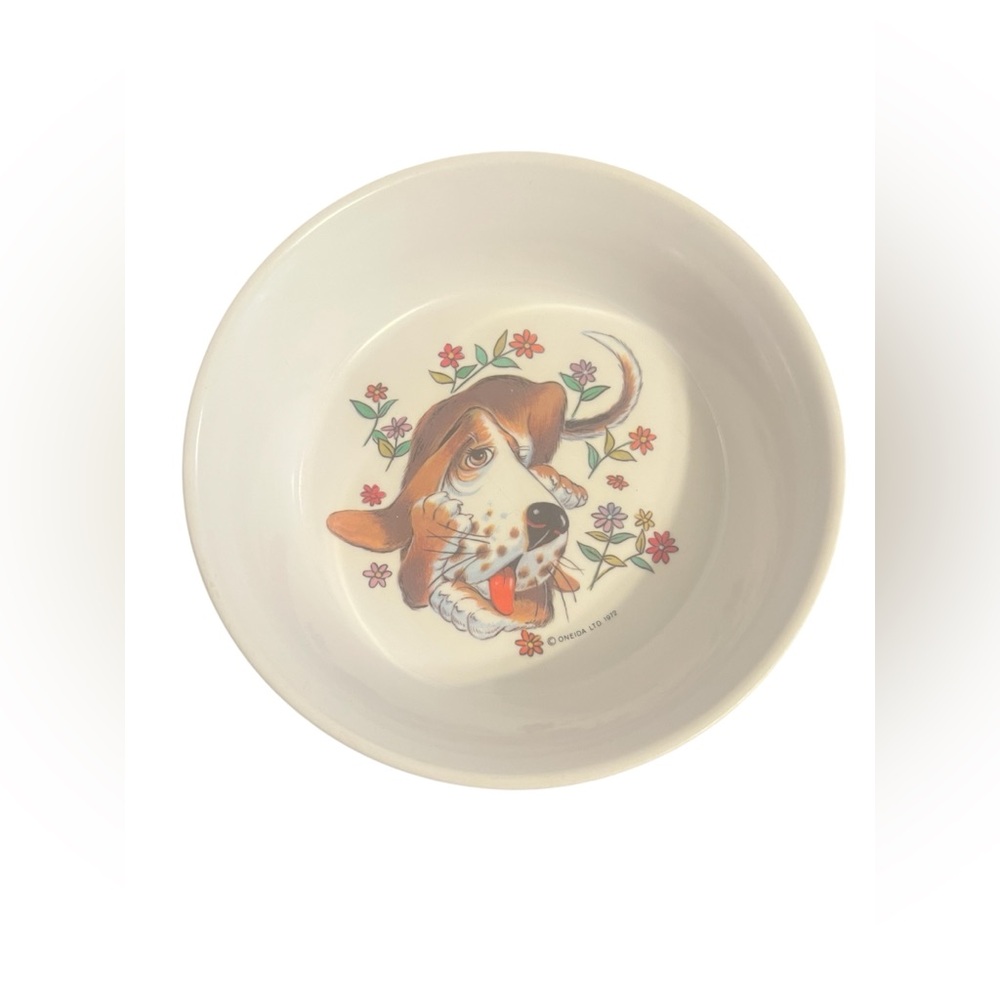 Vintage 1972 Oneida Deluxe Melamine Bowl – Dog Illustration (6¼”)